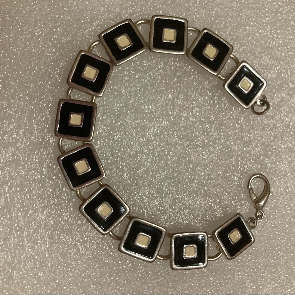Vintage black and white bracelet